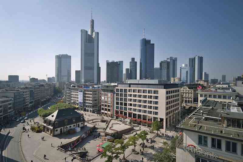 Hessenticket Deutsche Bahn - Skyline Frankfurt