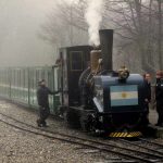 Tren del fin del mundo - Zug am Ende der Welt - Argentinien, Feuerland - Schwarze Lok