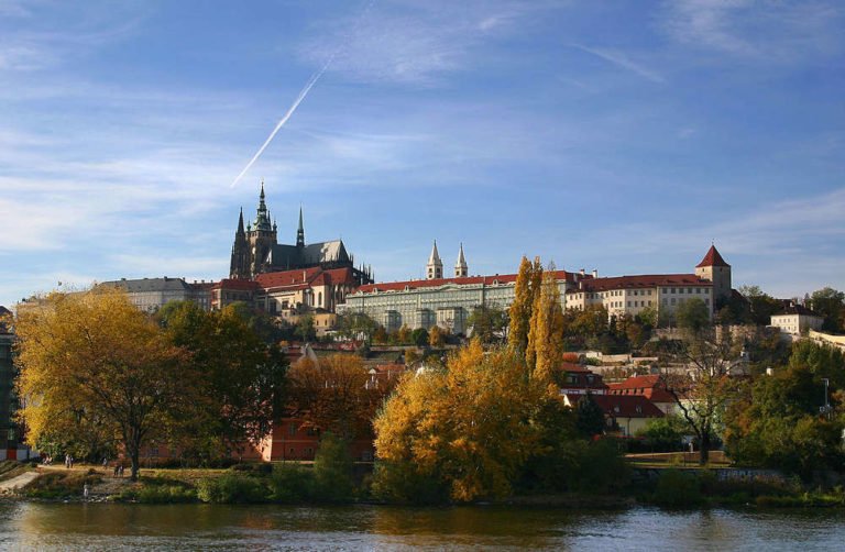 STÄDTEREISE PRAG » Bahn und Hotel Angebote ab 69€