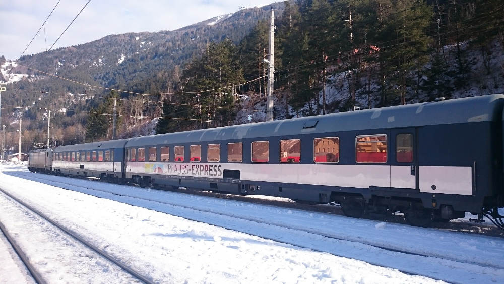 Der Schnee-Express verkehrt von Deutschland aus nach Österreich, zum Beispiel bis nach Innsbruck.