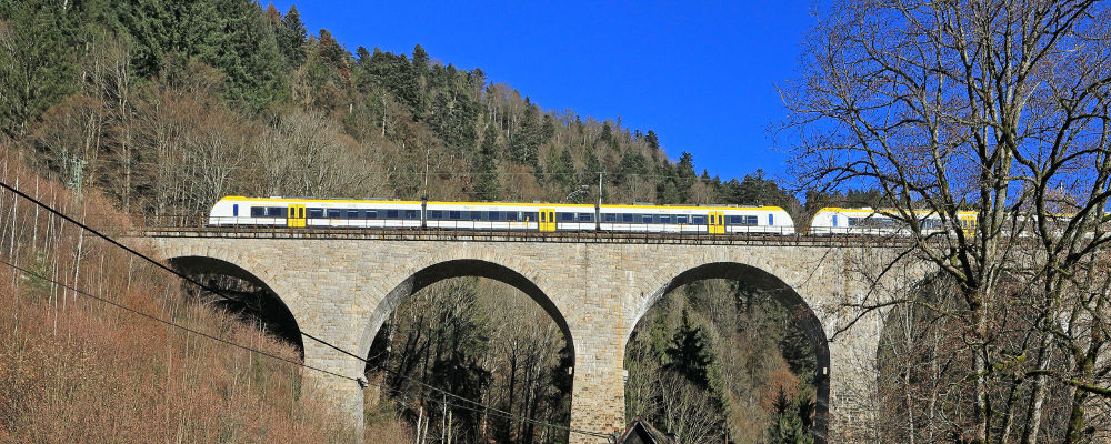 HÖLLENTALBAHN » Die steilste Bahn Deutschlands!