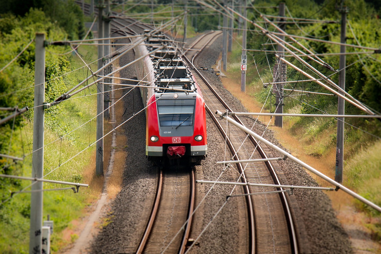 GÜNSTIGE BAHNTICKETS 2025 » ICETickets unter 10€ buchen